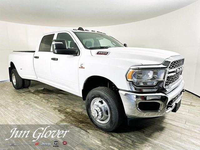 2024 RAM Ram 3500 RAM 3500 TRADESMAN CREW CAB 4X4 8 BOX