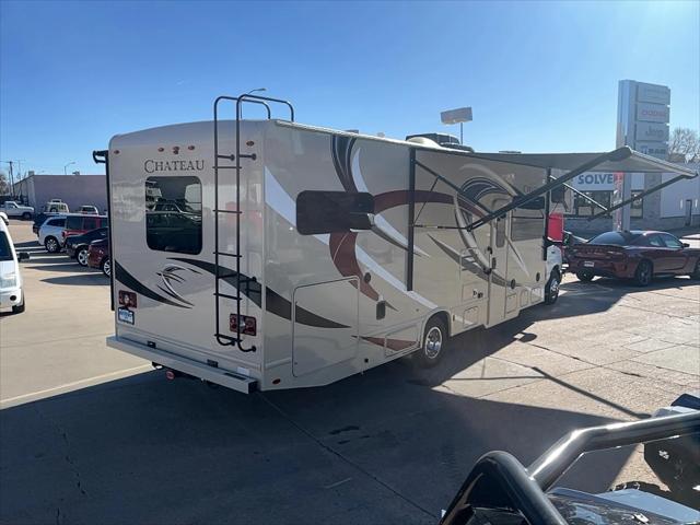 2018 Ford E-450 Cutaway Base