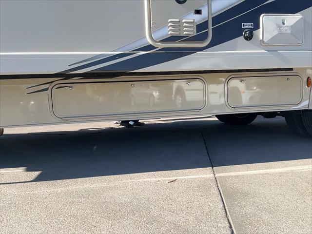 2018 Ford E-450 Cutaway Base