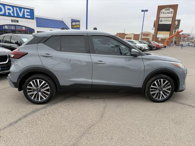 2022 Nissan Kicks SV Xtronic CVT