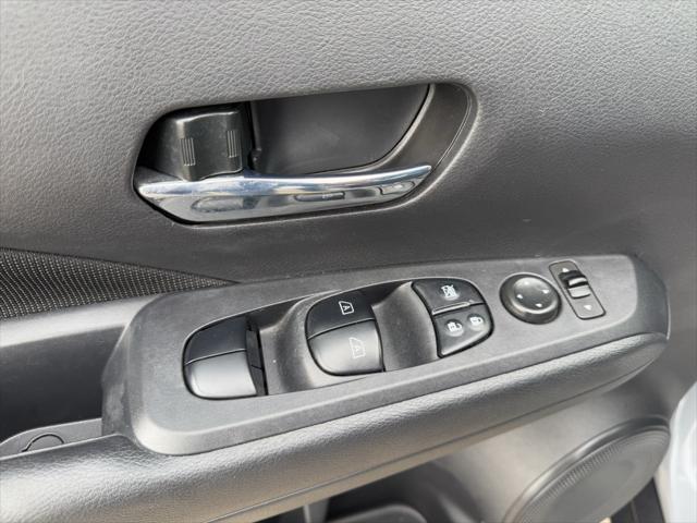 2022 Nissan Kicks SV Xtronic CVT