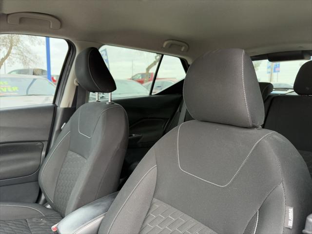 2022 Nissan Kicks SV Xtronic CVT