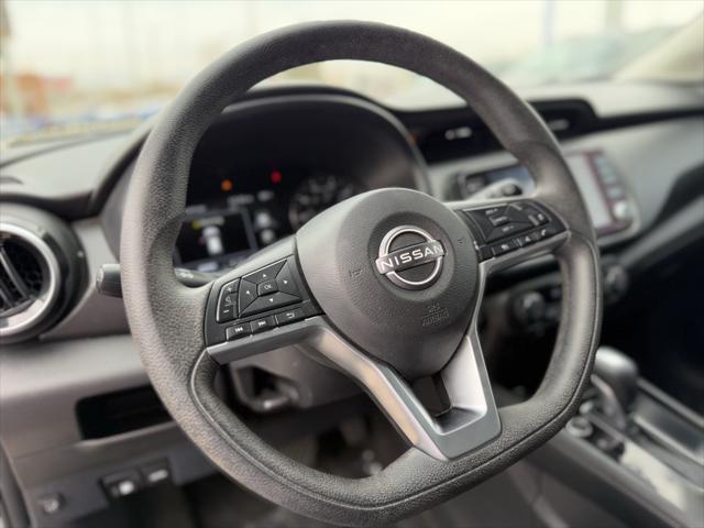 2022 Nissan Kicks SV Xtronic CVT