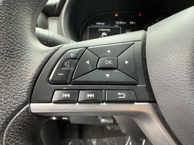 2022 Nissan Kicks SV Xtronic CVT