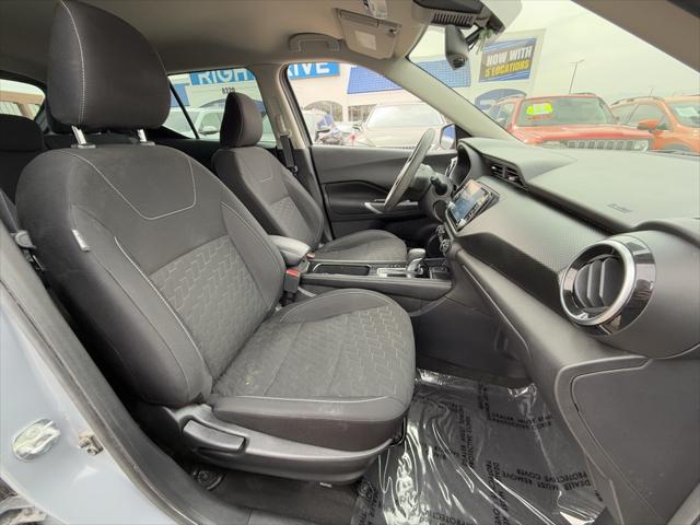 2022 Nissan Kicks SV Xtronic CVT