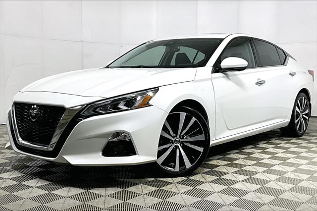 Used 2020 Nissan Altima Platinum with VIN 1N4BL4FV6LN300309 for sale in Olive Branch, MS