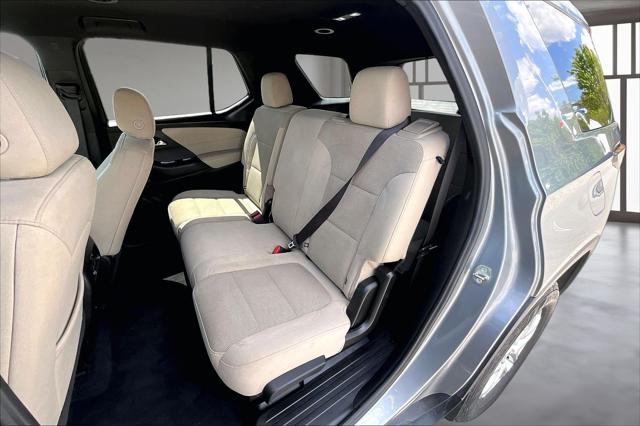 2023 Chevrolet Traverse FWD LS