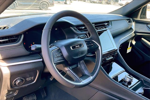 New 2025 Jeep Grand Cherokee L For Sale in Millington, TN