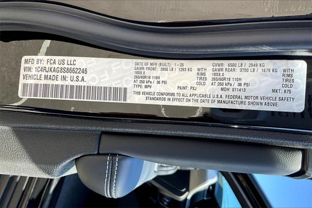 New 2025 Jeep Grand Cherokee L For Sale in Millington, TN