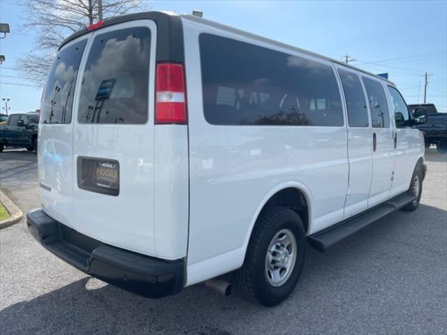 2022 Chevrolet Express Passenger RWD 3500 Extended Wheelbase LS