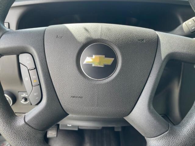 2022 Chevrolet Express Passenger RWD 3500 Extended Wheelbase LS