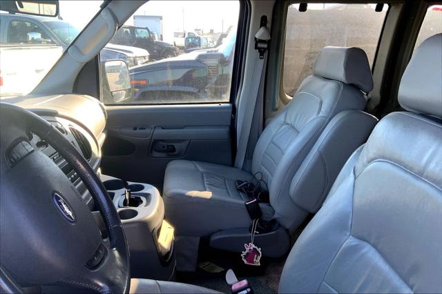 2005 Ford E-150 Recreational