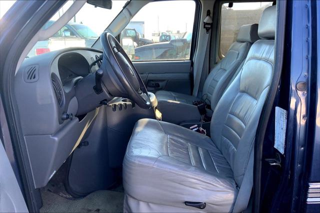 2005 Ford E-150 Recreational