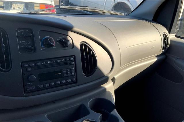 2005 Ford E-150 Recreational