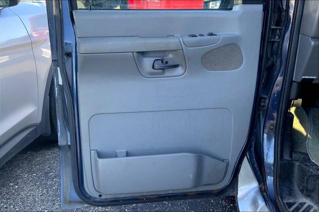 2005 Ford E-150 Recreational