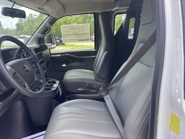 2025 GMC Savana Cargo RWD 2500 Regular Wheelbase Work Van