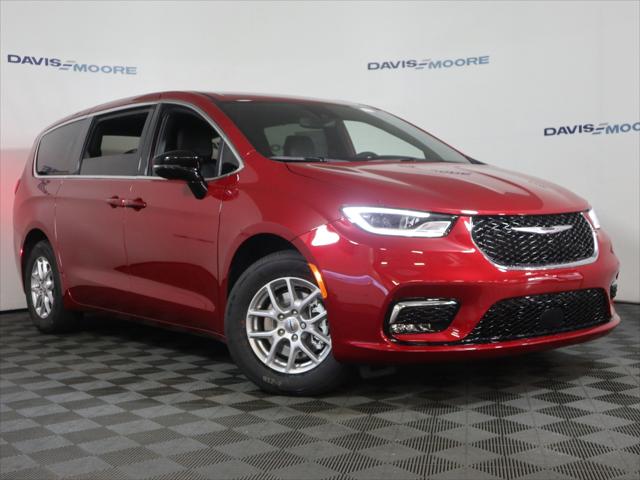 2025 Chrysler Pacifica PACIFICA SELECT