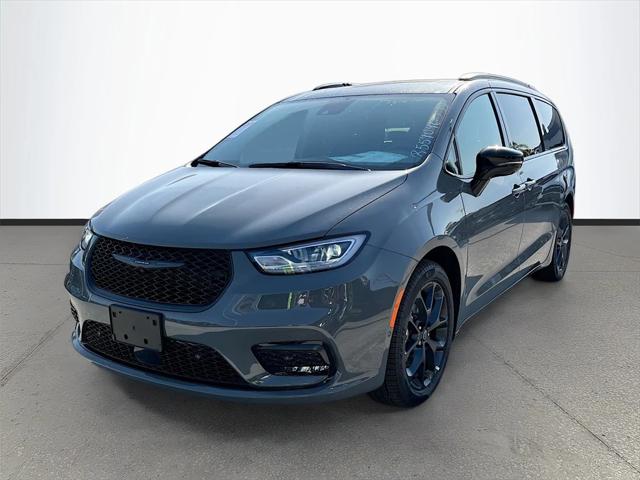 2025 Chrysler Pacifica PACIFICA LIMITED