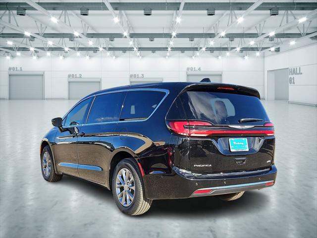 2025 Chrysler Pacifica PACIFICA SELECT AWD