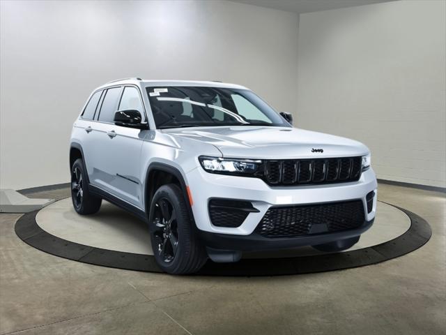 2025 Jeep Grand Cherokee GRAND CHEROKEE ALTITUDE X 4X4