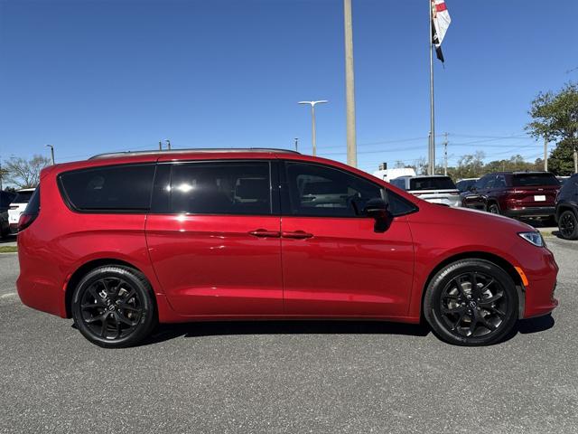 2025 Chrysler Pacifica PACIFICA LIMITED