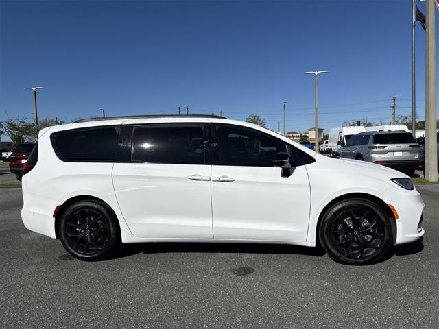 2025 Chrysler Pacifica PACIFICA LIMITED