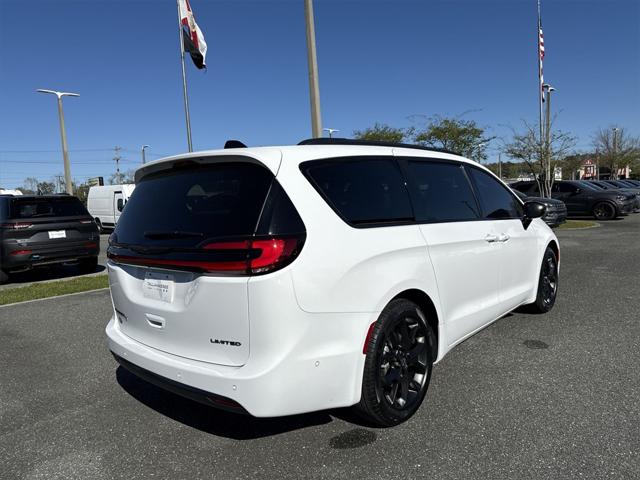 2025 Chrysler Pacifica PACIFICA LIMITED