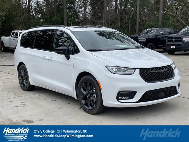 2025 Chrysler Pacifica PACIFICA LIMITED