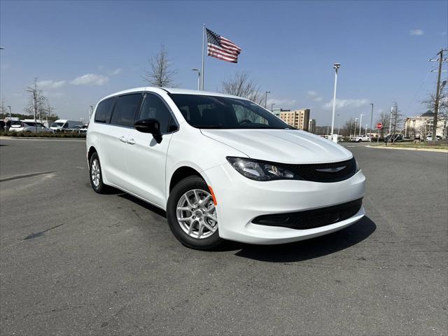 2025 Chrysler Voyager VOYAGER
