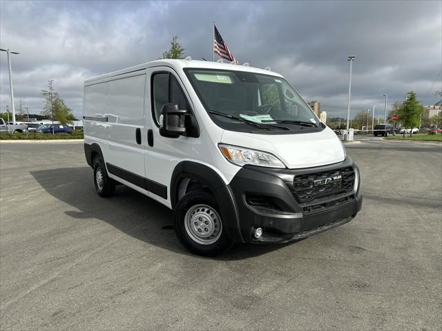 2025 RAM Ram ProMaster RAM PROMASTER 1500 TRADESMAN CARGO VAN LOW ROOF 136 WB