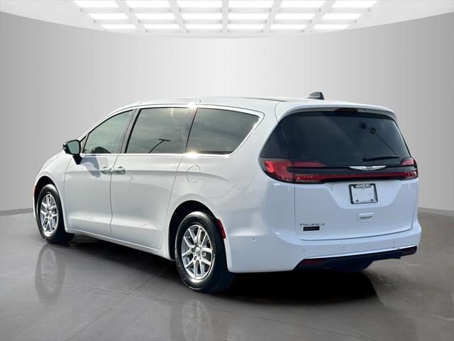 2025 Chrysler Pacifica PACIFICA SELECT