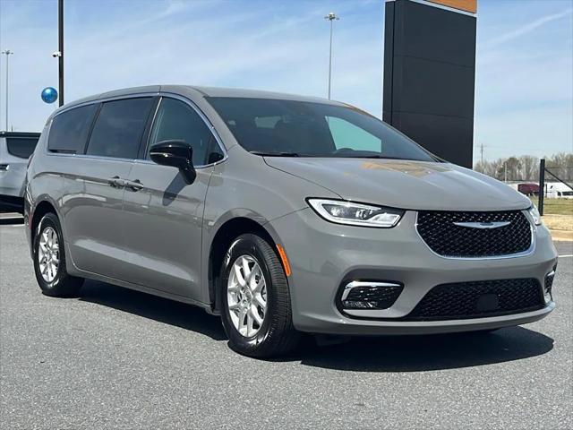 2025 Chrysler Pacifica PACIFICA SELECT