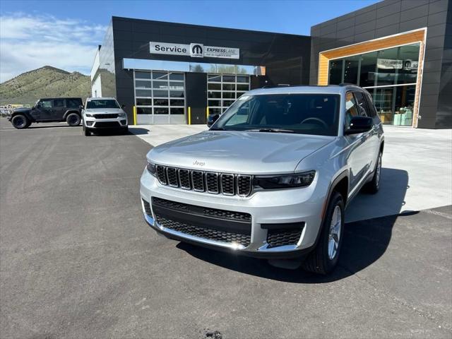 2025 Jeep Grand Cherokee GRAND CHEROKEE L LAREDO X 4X4