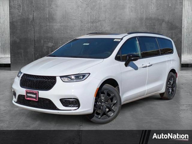 2025 Chrysler Pacifica PACIFICA LIMITED AWD