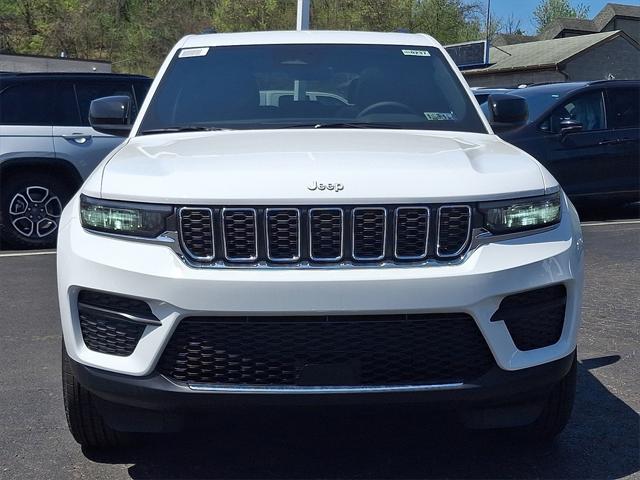 2025 Jeep Grand Cherokee GRAND CHEROKEE LAREDO X 4X4
