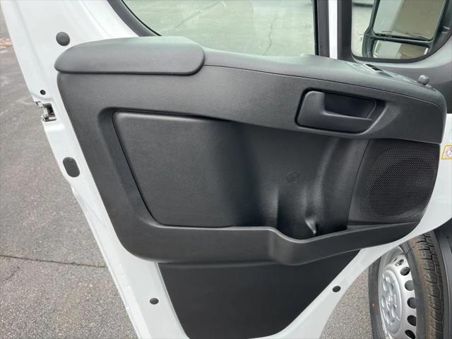 2025 Ram ProMaster Cargo Van Tradesman Low Roof 118" WB w/Pass Seat