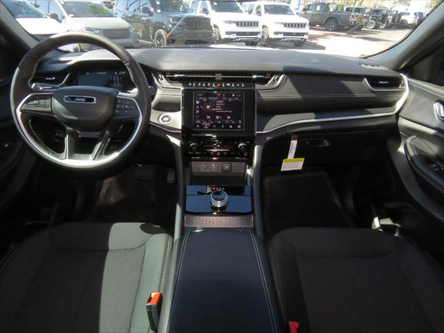 2025 Jeep Grand Cherokee GRAND CHEROKEE LAREDO X 4X4 2025 Jeep Grand Cherokee GRAND CHEROKEE LAREDO X 4X4