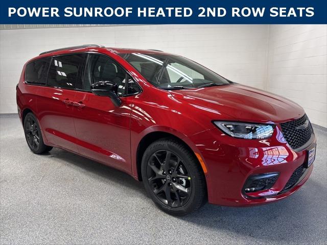 2025 Chrysler Pacifica PACIFICA LIMITED