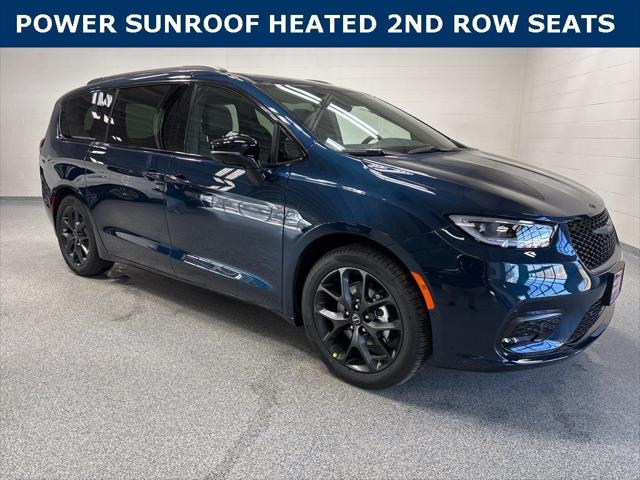 2025 Chrysler Pacifica PACIFICA LIMITED
