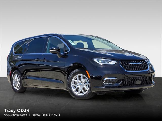 2025 Chrysler Pacifica PACIFICA SELECT