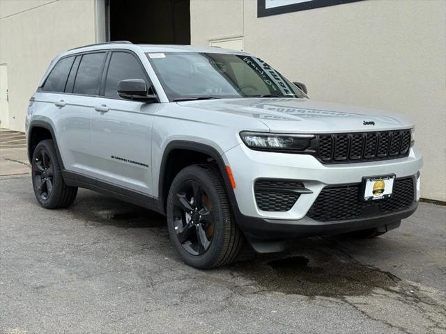 2025 Jeep Grand Cherokee GRAND CHEROKEE ALTITUDE X 4X4