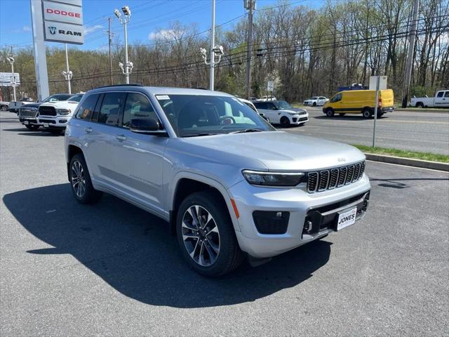 2025 Jeep Grand Cherokee GRAND CHEROKEE OVERLAND 4X4