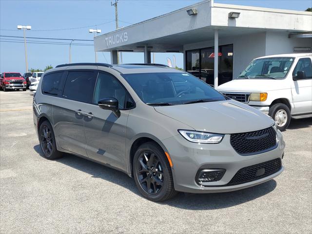 2025 Chrysler Pacifica PACIFICA LIMITED