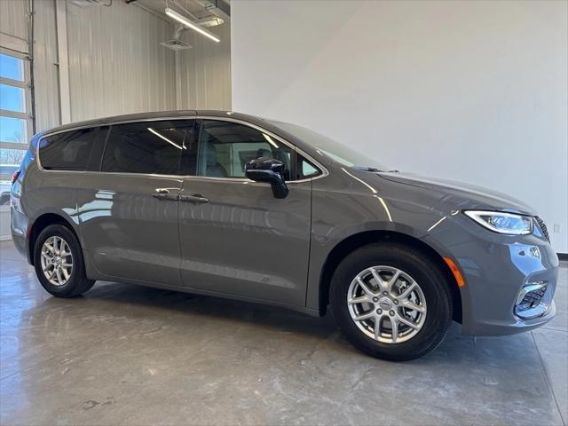 2025 Chrysler Pacifica PACIFICA SELECT