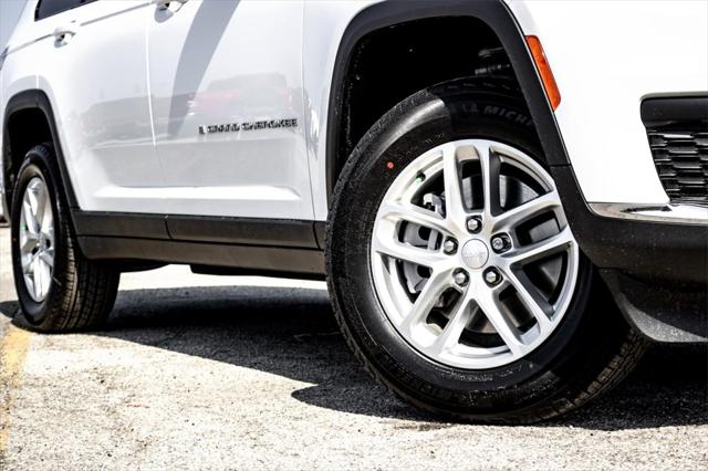 2025 Jeep Grand Cherokee GRAND CHEROKEE L LAREDO X 4X4