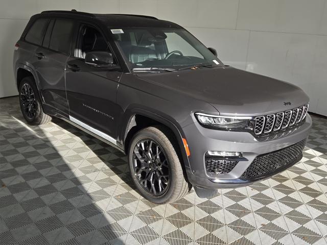 2025 Jeep Grand Cherokee GRAND CHEROKEE SUMMIT 4X4