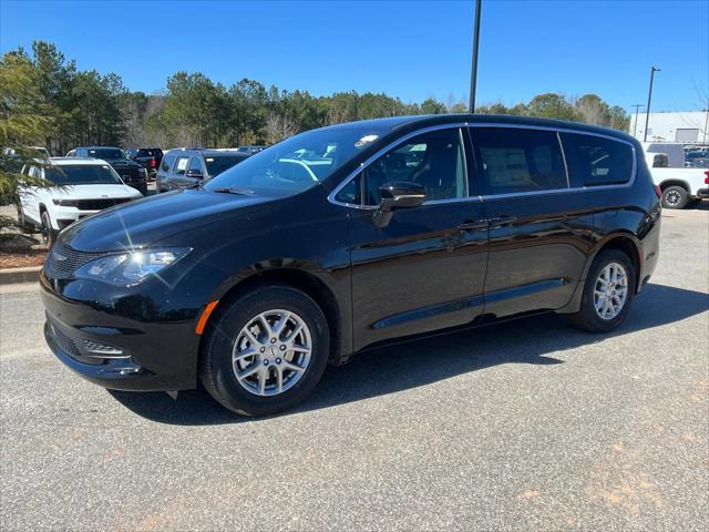 2025 Chrysler Voyager VOYAGER