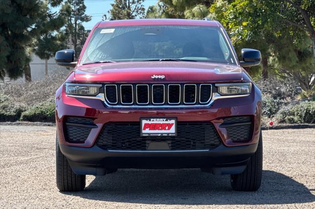 2025 Jeep Grand Cherokee GRAND CHEROKEE LAREDO X 4X4 2025 Jeep Grand Cherokee GRAND CHEROKEE LAREDO X 4X4