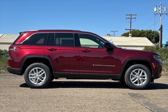 2025 Jeep Grand Cherokee GRAND CHEROKEE LAREDO X 4X4 2025 Jeep Grand Cherokee GRAND CHEROKEE LAREDO X 4X4