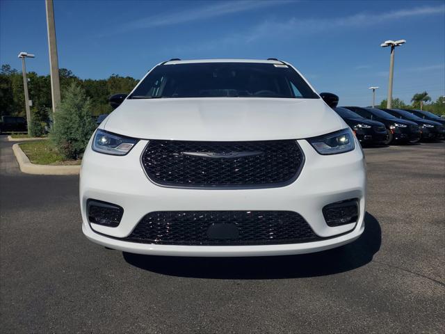 2025 Chrysler Pacifica PACIFICA LIMITED